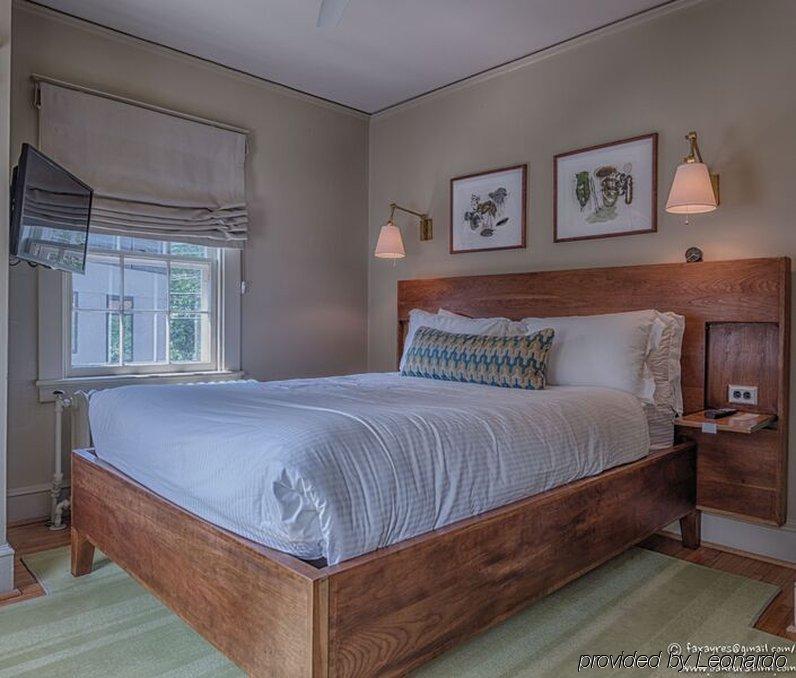 Oakhurst Inn At The University Charlottesville Exterior foto